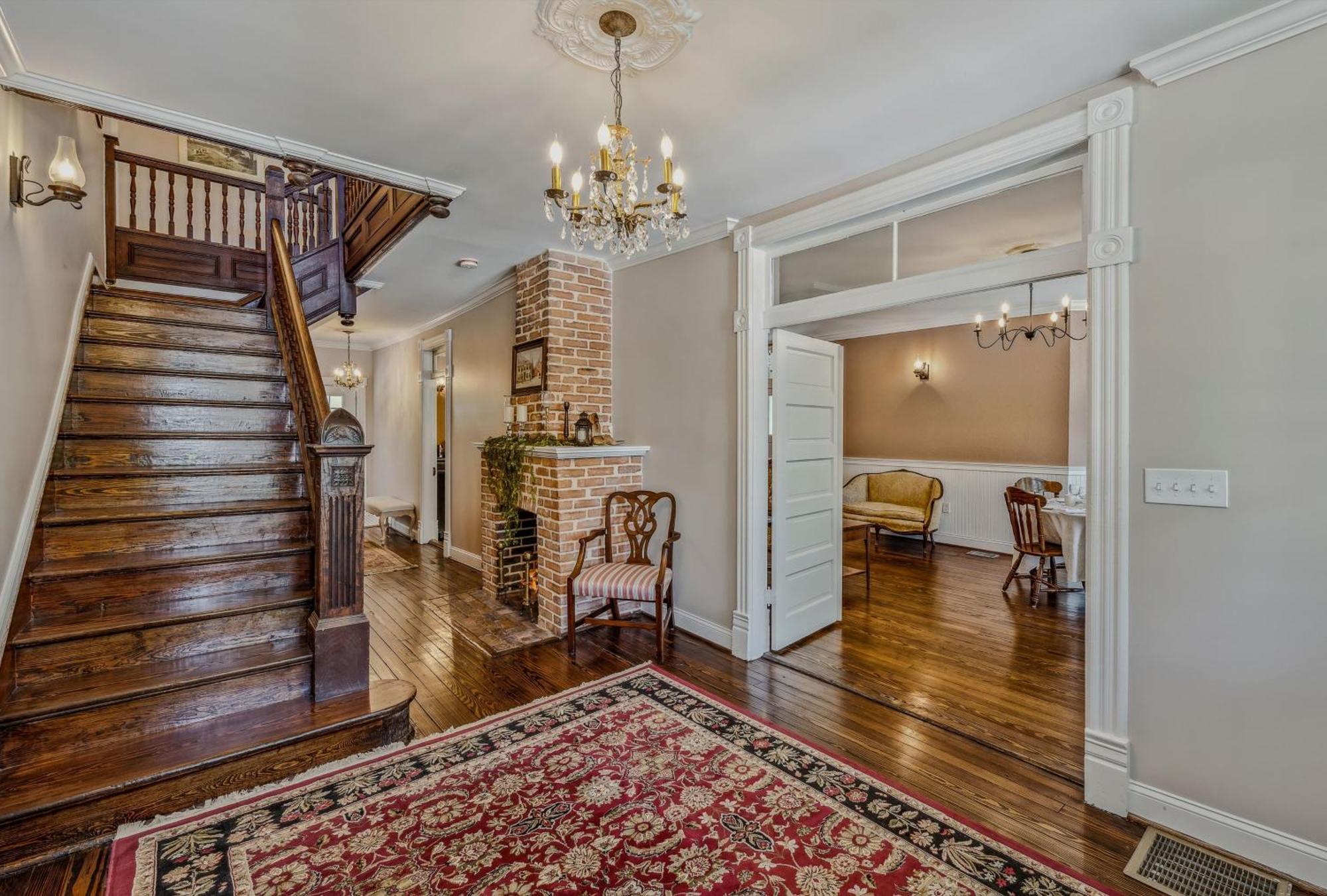 The Grand Castalian Inn Bed And Breakfast Berkeley Springs Exterior foto